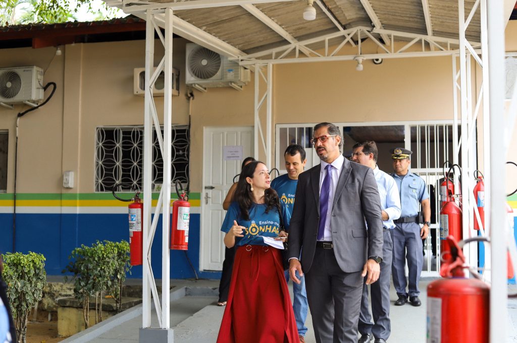 Defensoria Pública do Amazonas realiza doação de notebooks ao Centro Socioeducacional Dagmar Feitoza